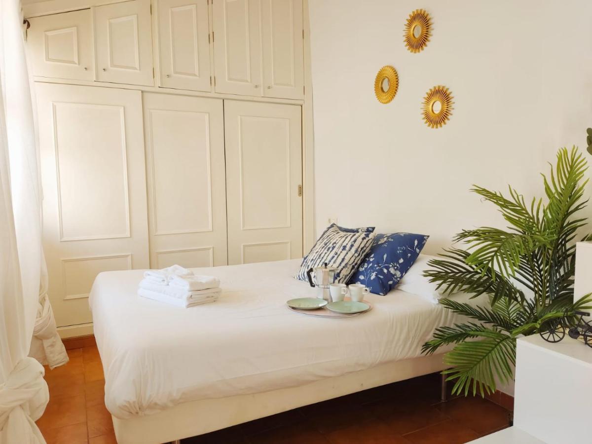 Stunning Attic With Private Terrace And Parking Optional Apartment Seville Ngoại thất bức ảnh